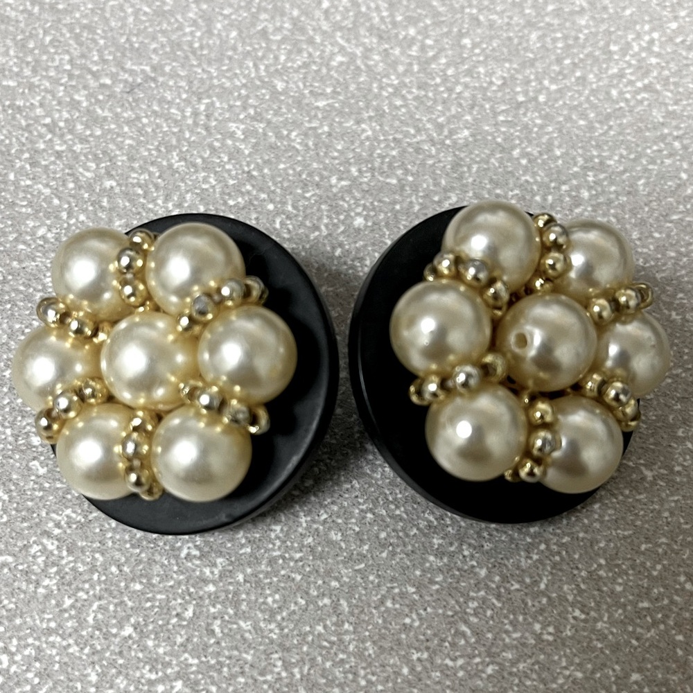 Vintage faux pearl clip on earrings